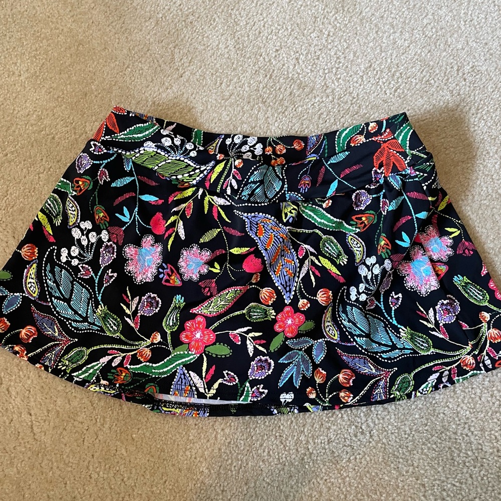 Women’s skirt swim bottoms